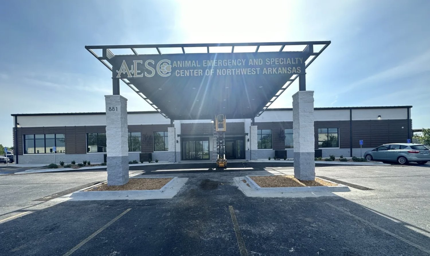 Entrance canopy of the AESC animal hospital in Springdale, Arkansas
